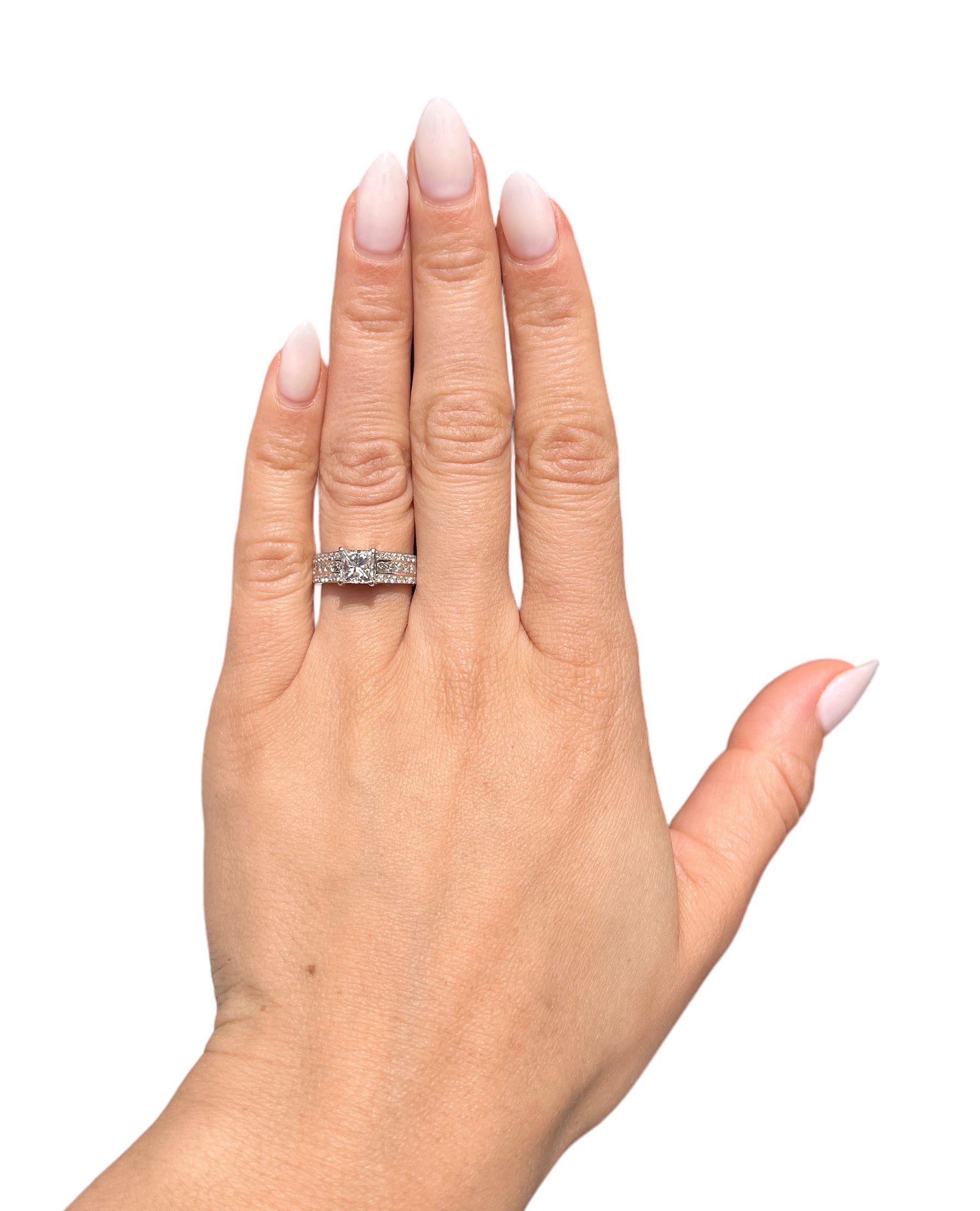 14KT White Gold 1.80ctw Diamond Engagement Ring Size 5