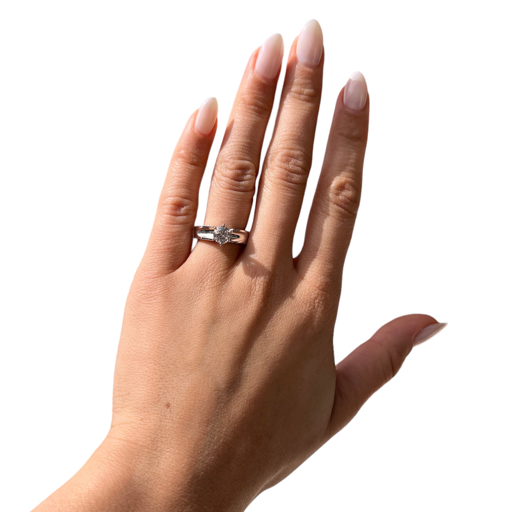 14KT White Gold 0.93ctw Diamond Solitaire Ring Size 6