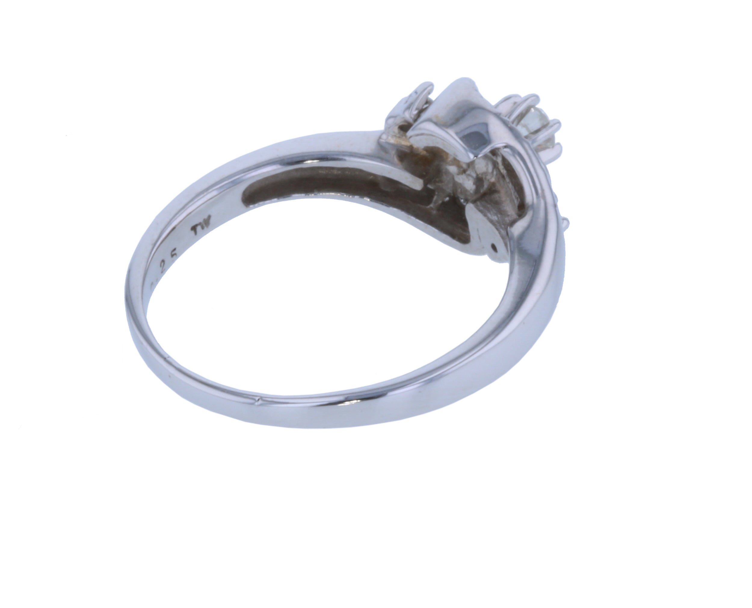 14KT White Gold 0.16ctw Diamond Engagement Ring Size 7