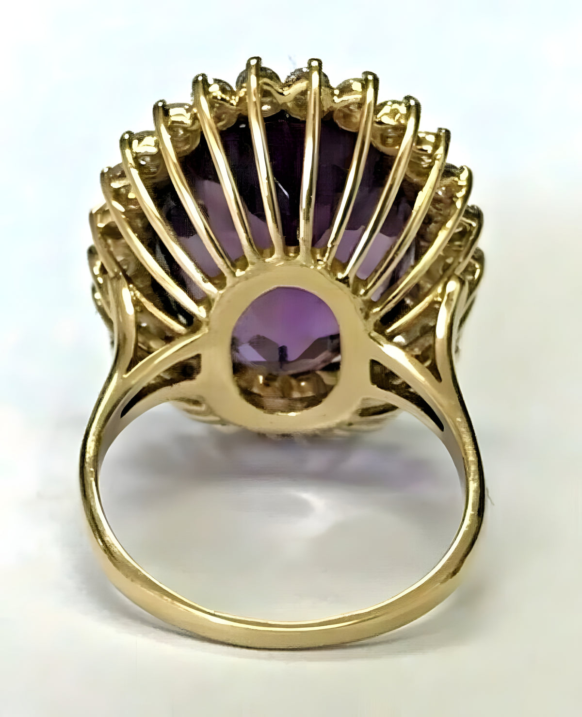 14kt Yellow Gold Amethyst & Diamond Ring