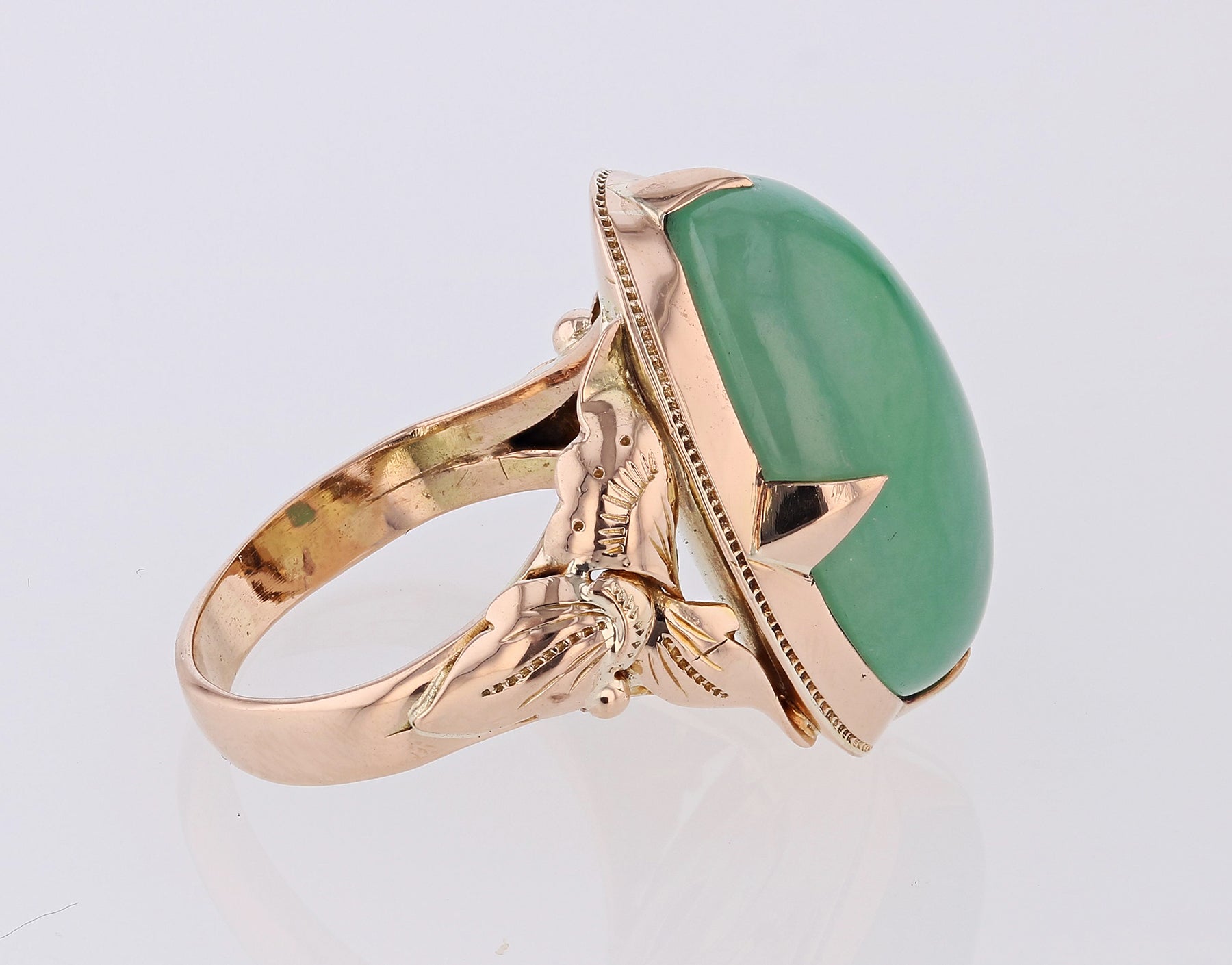 14KT Rose Gold Jadeite Green Oval Cabochon Ring Size 6