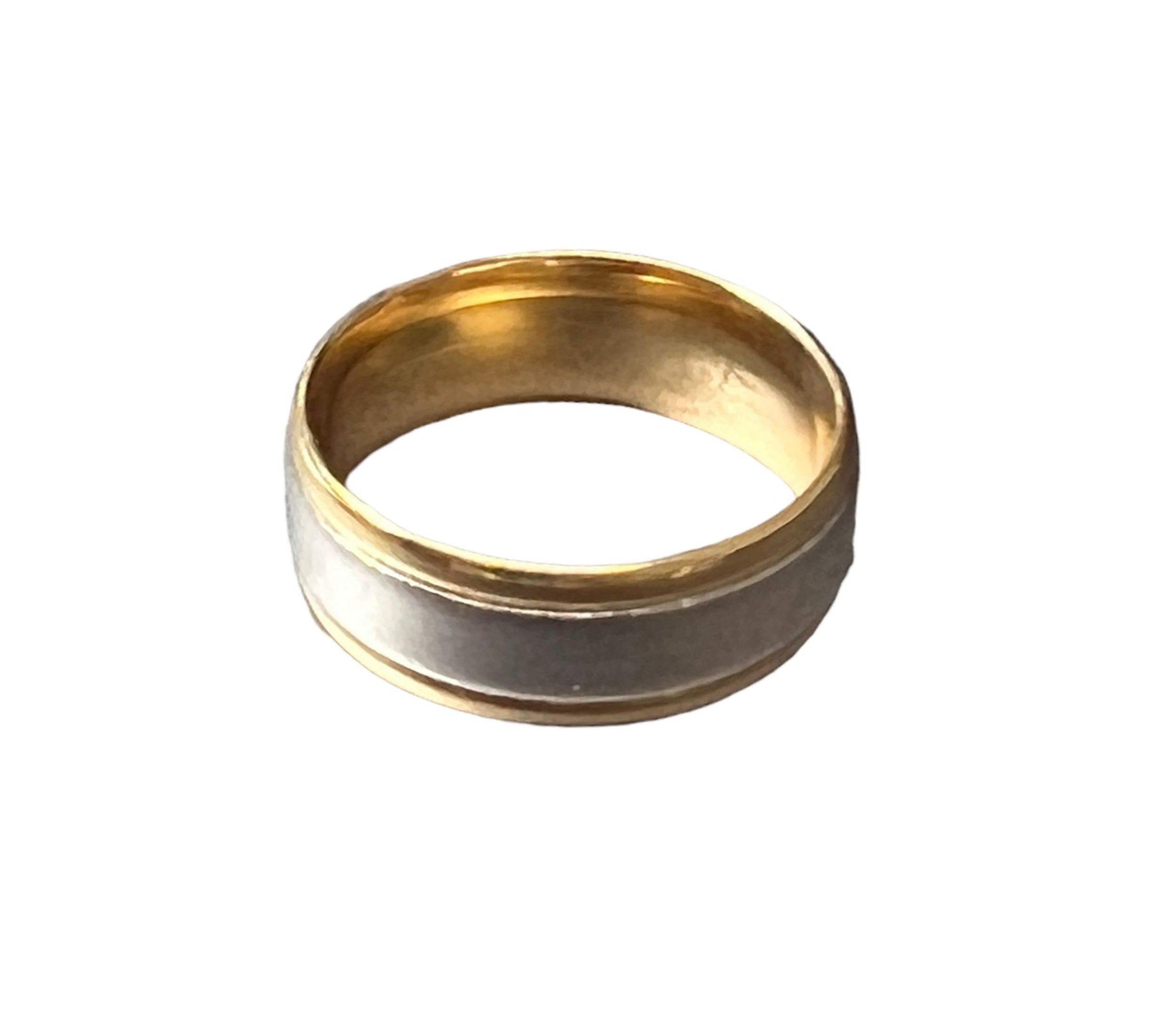 Platinum and 18kt Yellow Gold Men's Wedding Band