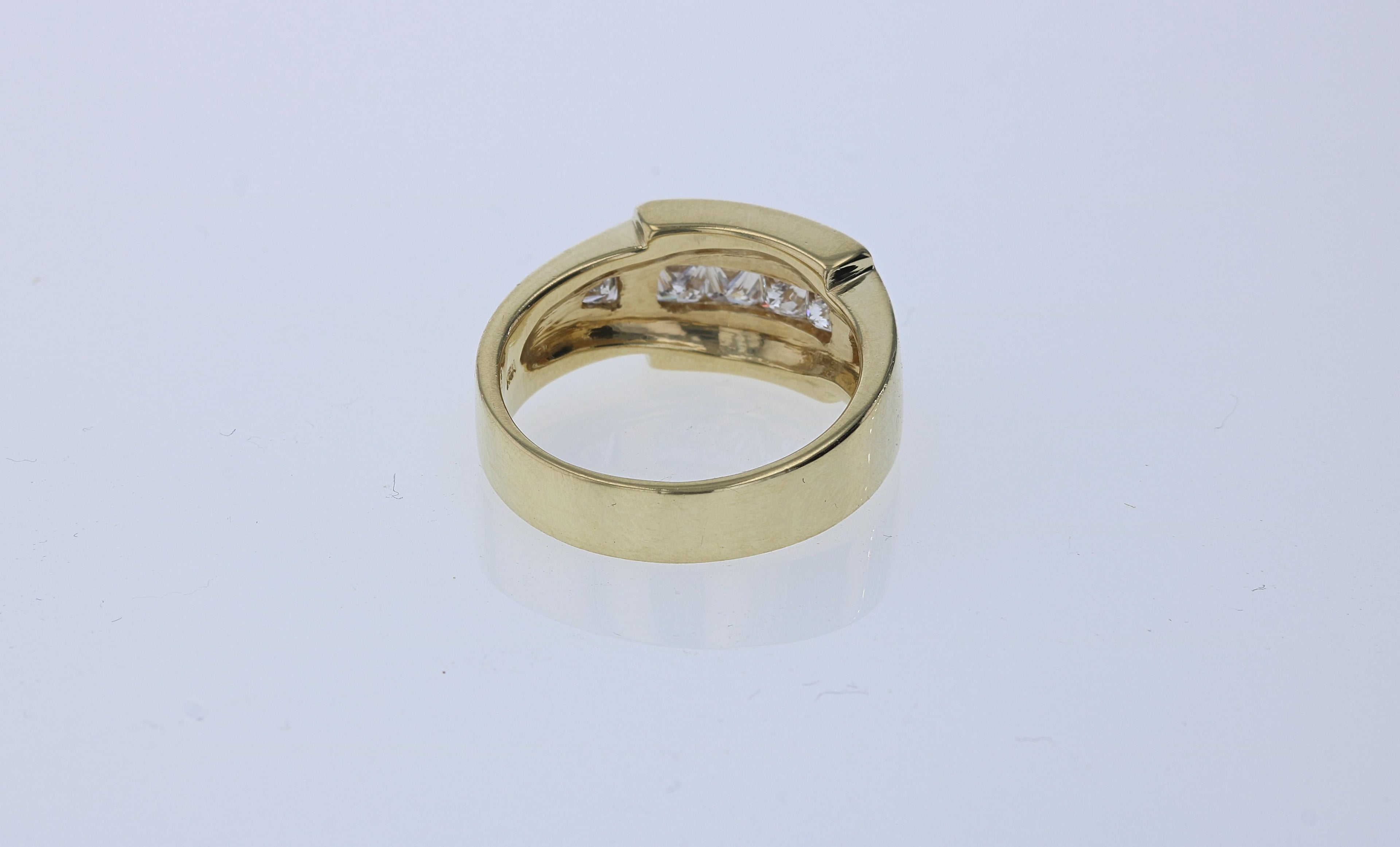 18kt Yellow Gold Men's 0.70ctw Diamond Ring Sz 8.5