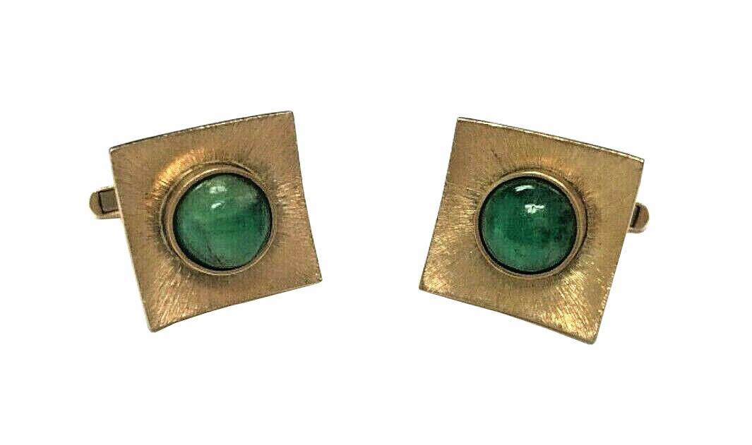 14kt Yellow Gold and Jade Cuff Links