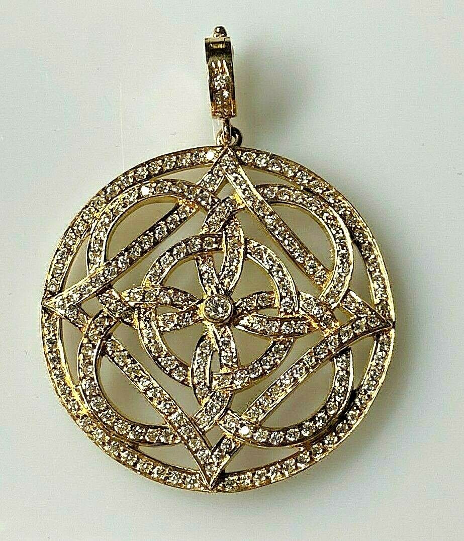 18kt Rose Gold 1.40ctw Diamond Pendant