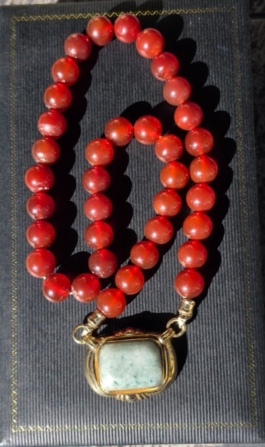 Vintage Red Bead Necklace w/ 14K Gold Green Jade Center Pendant 20"