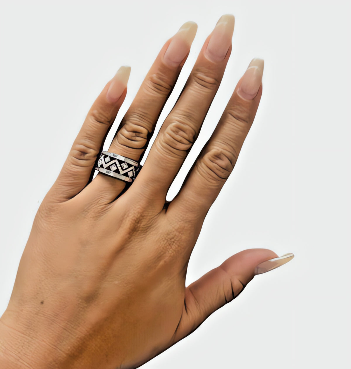 18kt White Gold Wedding Band Ring with Diamond Design Size 6.5