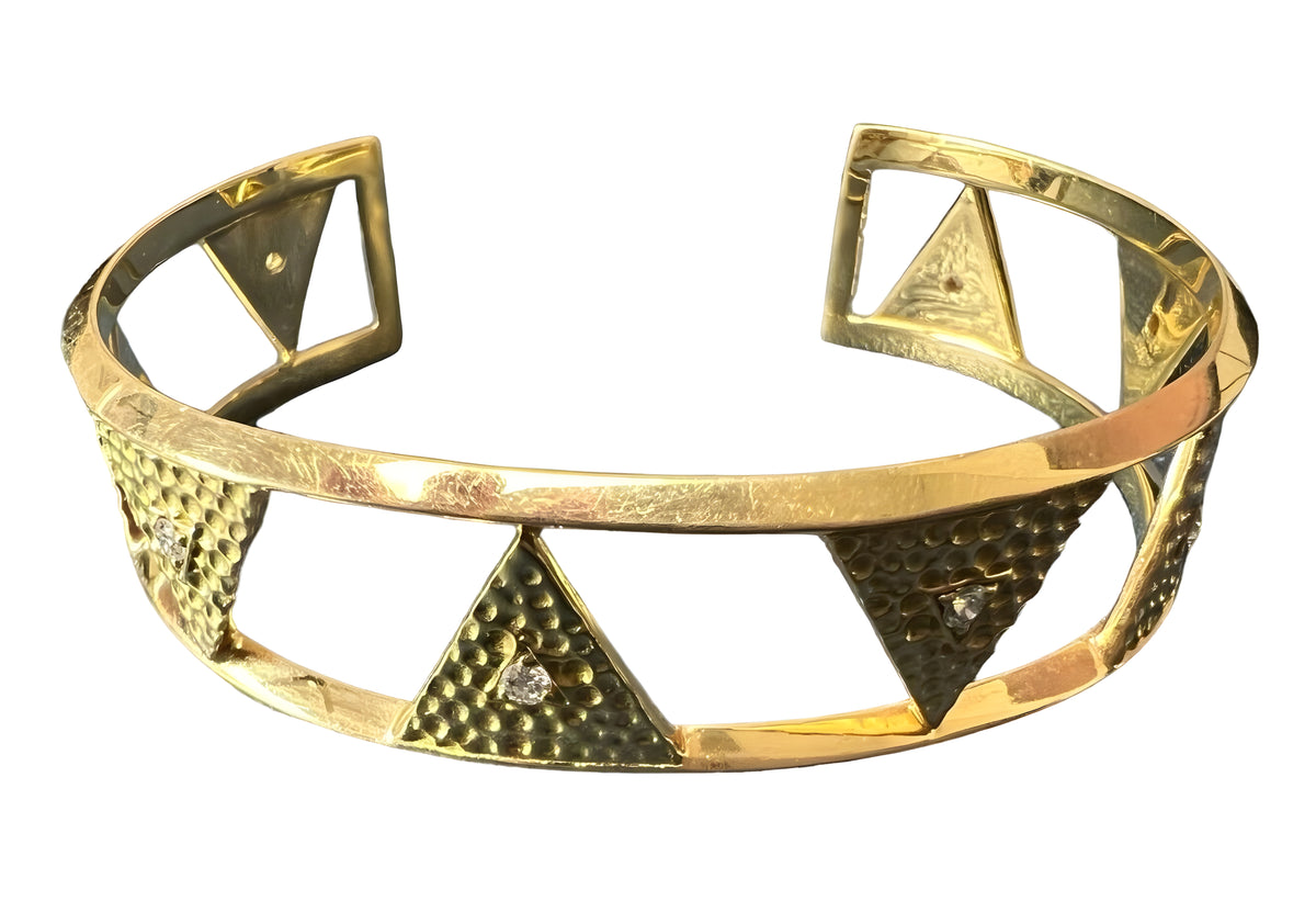 Misahara 18kt Yellow Gold Gilded Cuff Bracelet with 0.20ctw of Diamonds