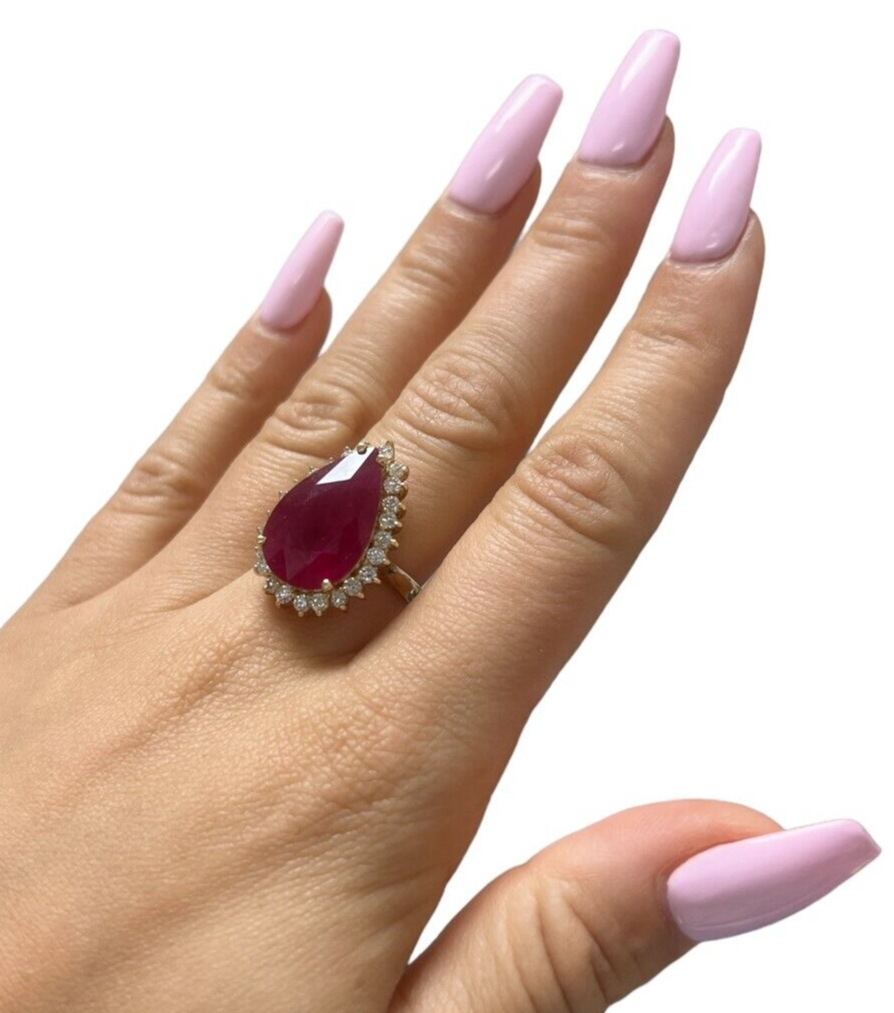 14kt Yellow Gold and 10.0ct Ruby Ring with 0.70ctw Diamond Halo Sz6.75