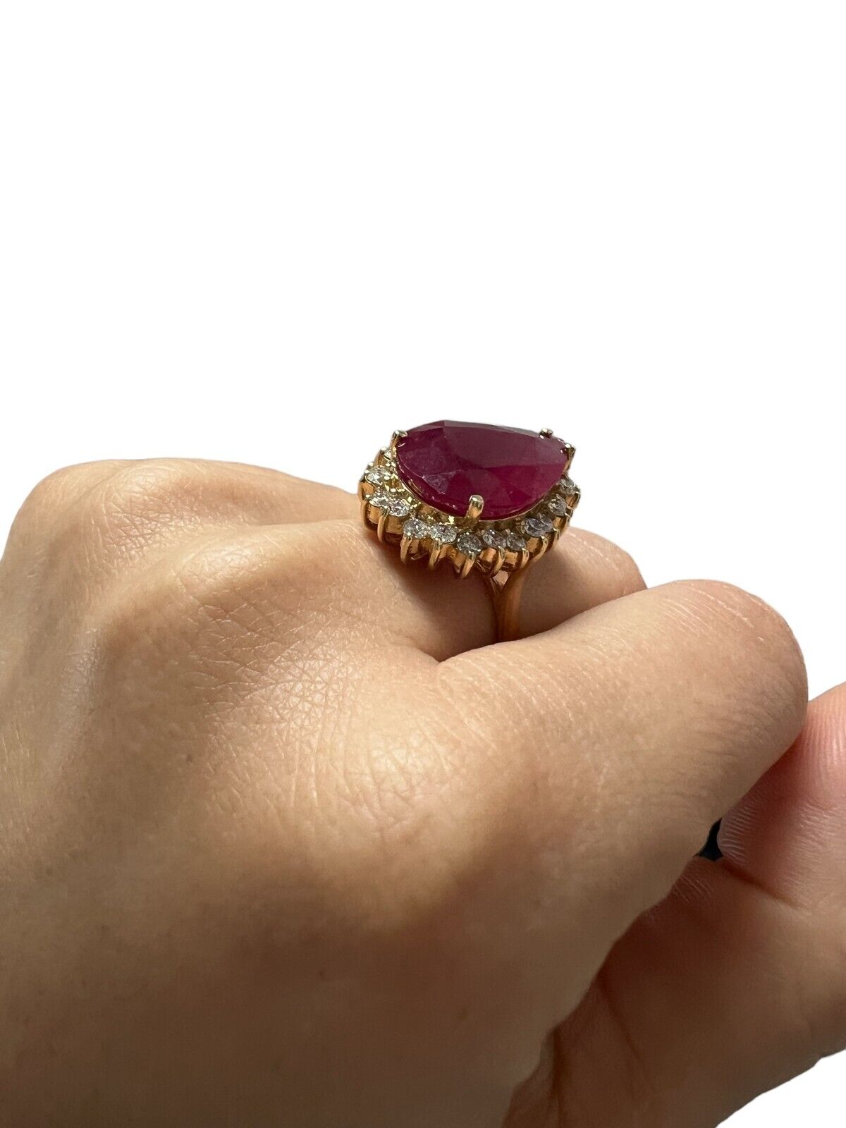 14kt Yellow Gold and 10.0ct Ruby Ring with 0.70ctw Diamond Halo Sz6.75