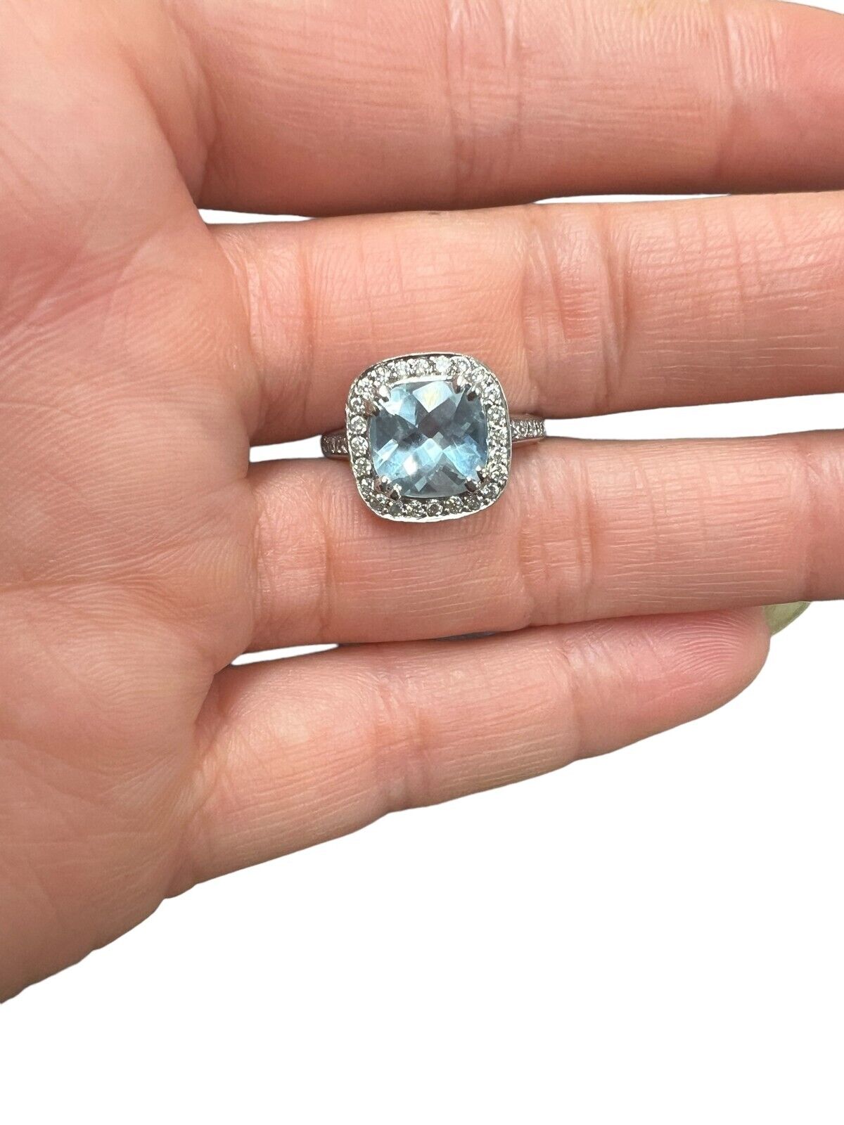 18kt White Gold Square Cushion 2.44ct Aquamarine and 0.65ctw Diamond Ring Sz 5.5