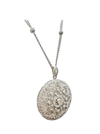 18kt White Gold and Circle 1.21ctw Diamond Pendant Necklace