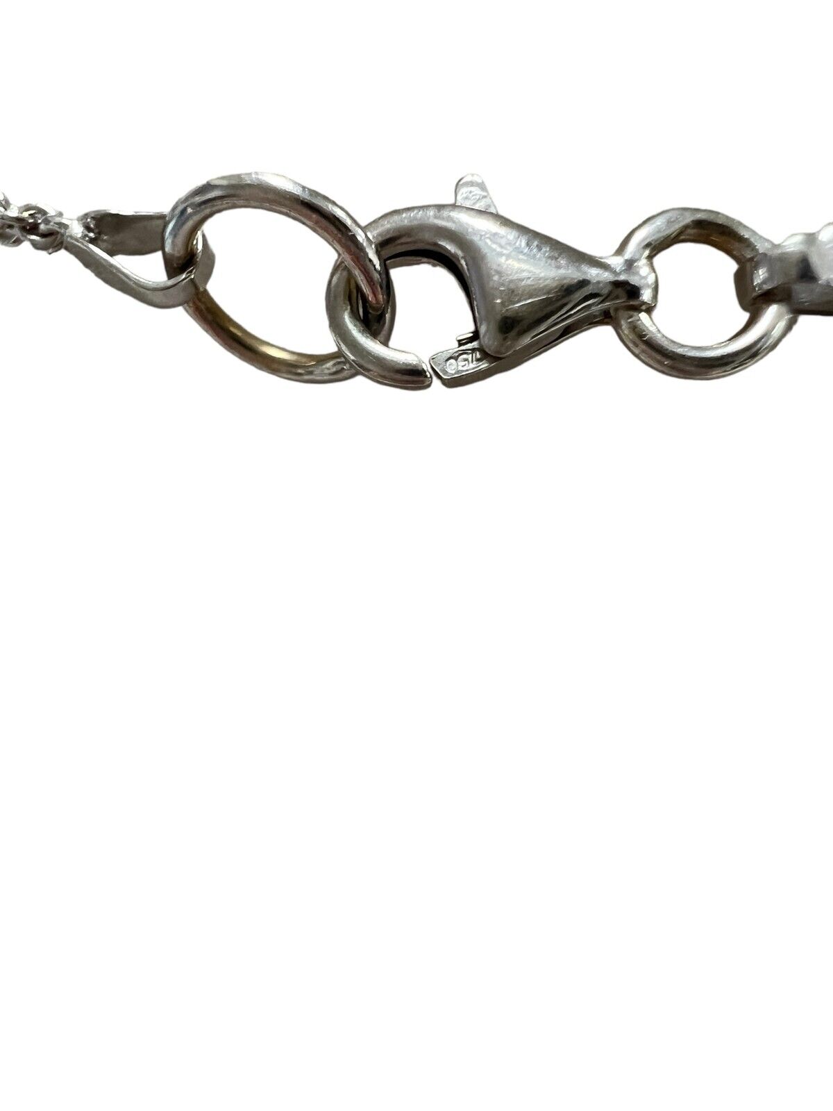 18kt White Gold and Circle 1.21ctw Diamond Pendant Necklace