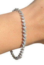 18Kt White Gold 2.65ctw Diamond Bracelet 7.25in