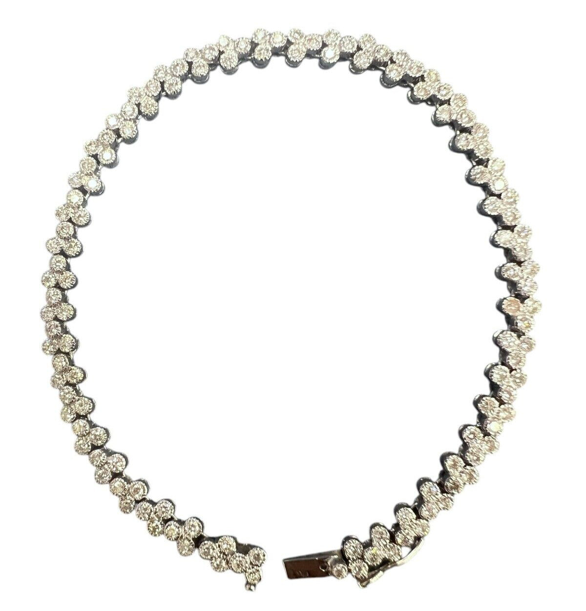 18Kt White Gold 2.65ctw Diamond Bracelet 7.25in
