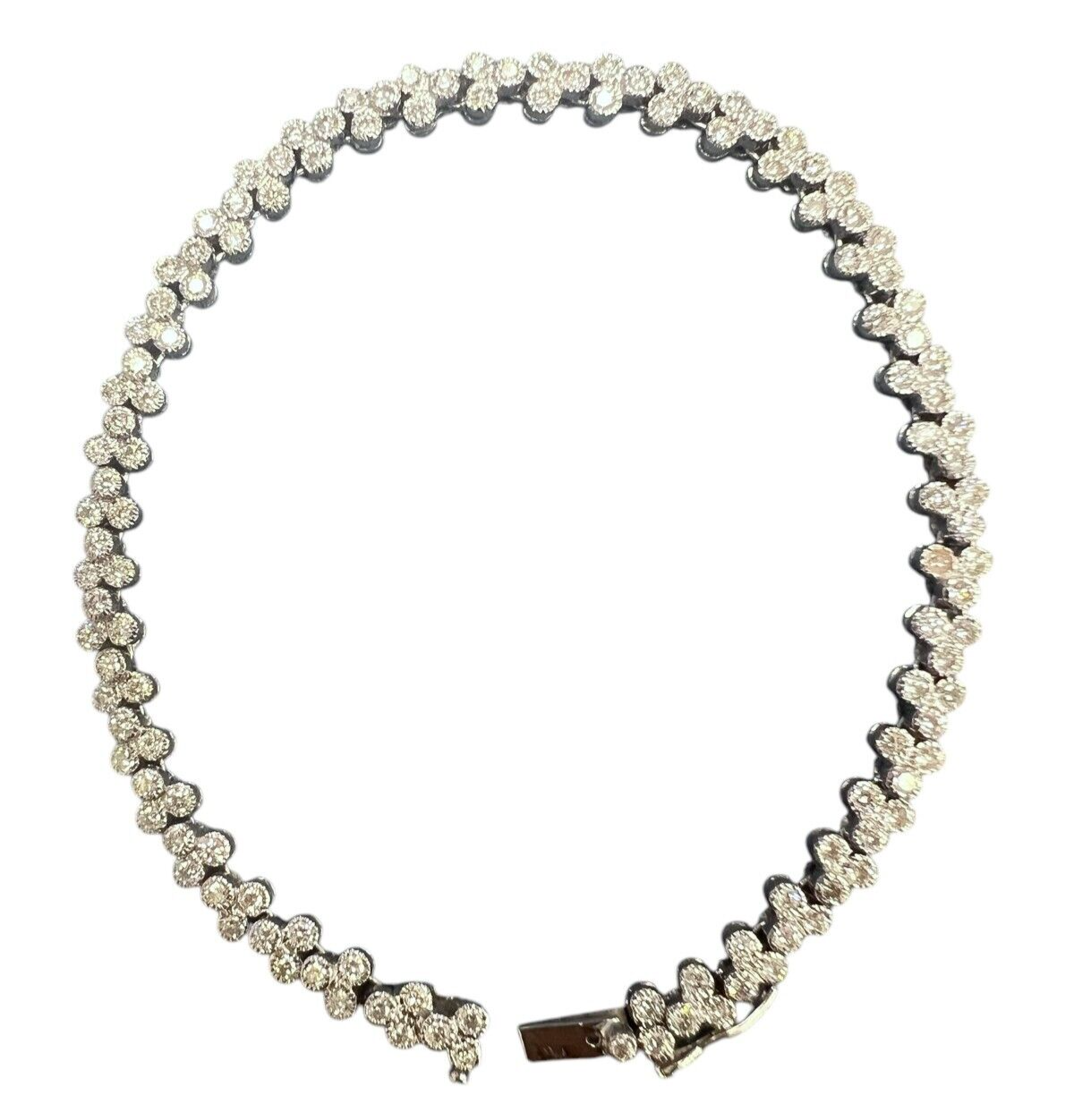 18Kt White Gold 2.65ctw Diamond Bracelet 7.25in