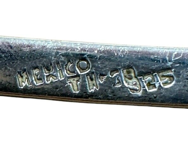 Taxco Sterling Silver Turquoise Inlay Hinged Bangle Bracelet