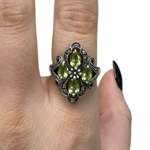 Sterling Silver Peridot Ring size 7