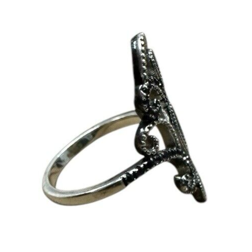 Sterling Silver Ring With Purple Gemstones size 7