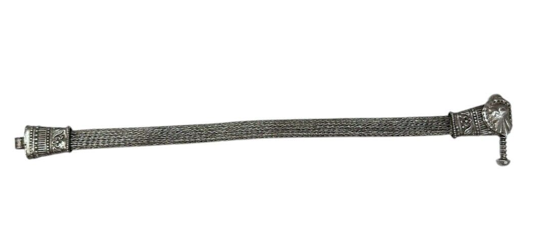 Sterling Silver Flexible Link Bracelet With Flower Details