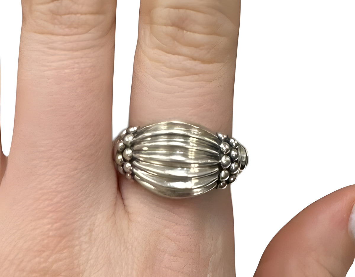 Sterling Silver Vintage Ribbed Beaded Wide Ring size 8.5
