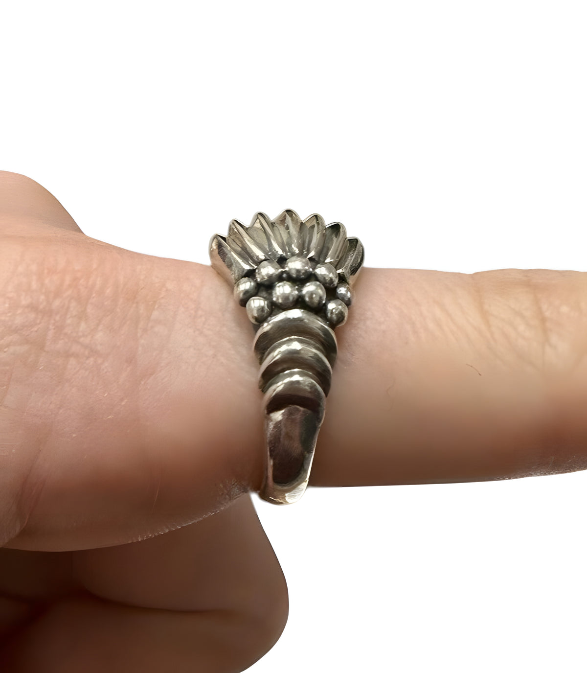 Sterling Silver Vintage Ribbed Beaded Wide Ring size 8.5
