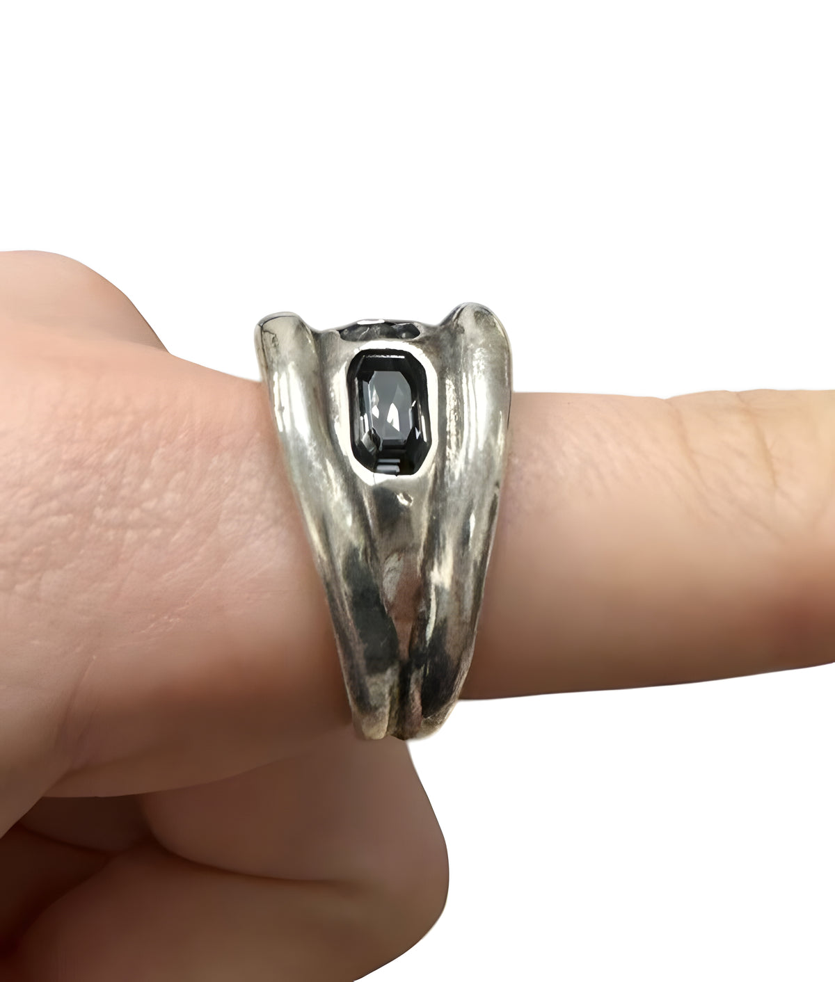 Uno De 50 Sterling silver ring with 3 gray crystals size 8.5
