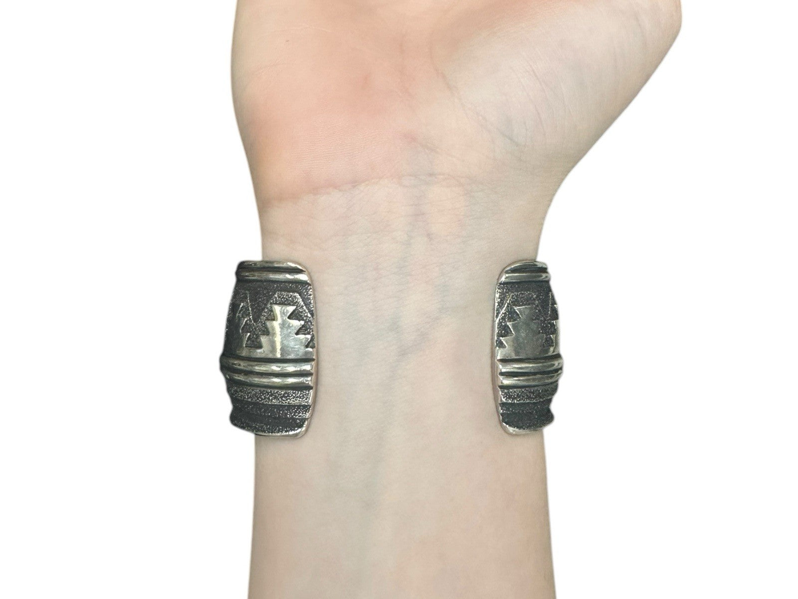 Thomas Singer Cuff Bracelet