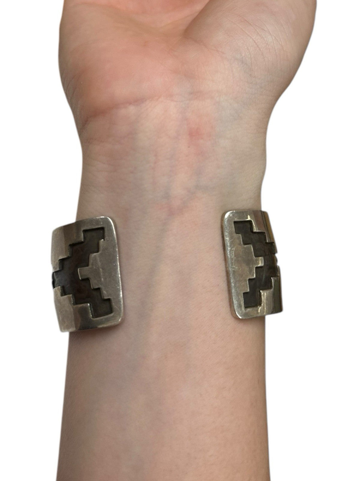 Vintage Verna Vacit Zuni Sterling Silver Inlay Cuff bracelet