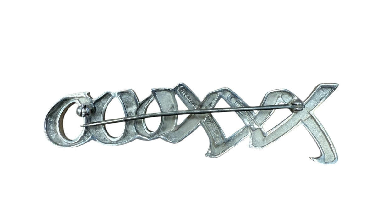 Tiffany & Co. Paloma Picasso XO Hug Kiss Love Pin Brooch Silver 925