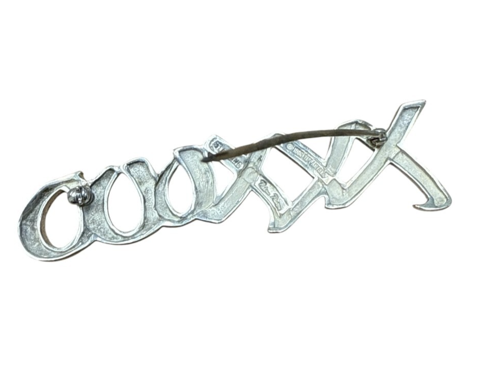 Tiffany & Co. Paloma Picasso XO Hug Kiss Love Pin Brooch Silver 925