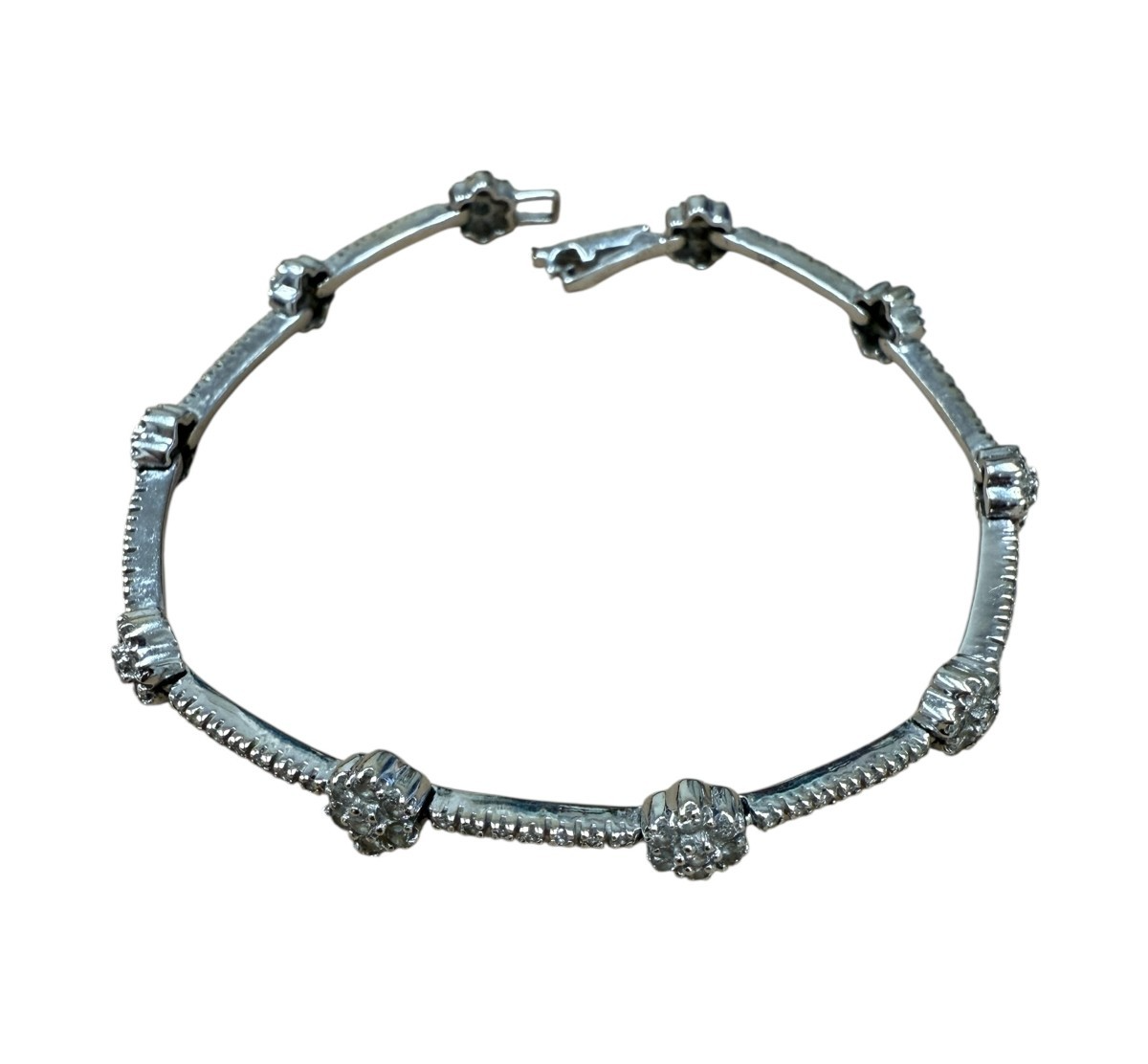 2.25ctw Diamond Cluster Tennis Bracelet 14kt White Gold 7.25in