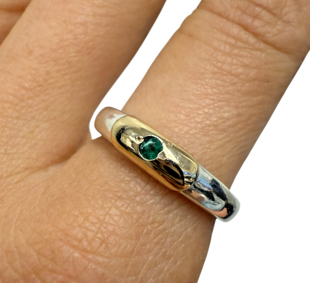 Zenith Sterling Silver & 14K Gold Band Ring w/ Green Stone Size 8