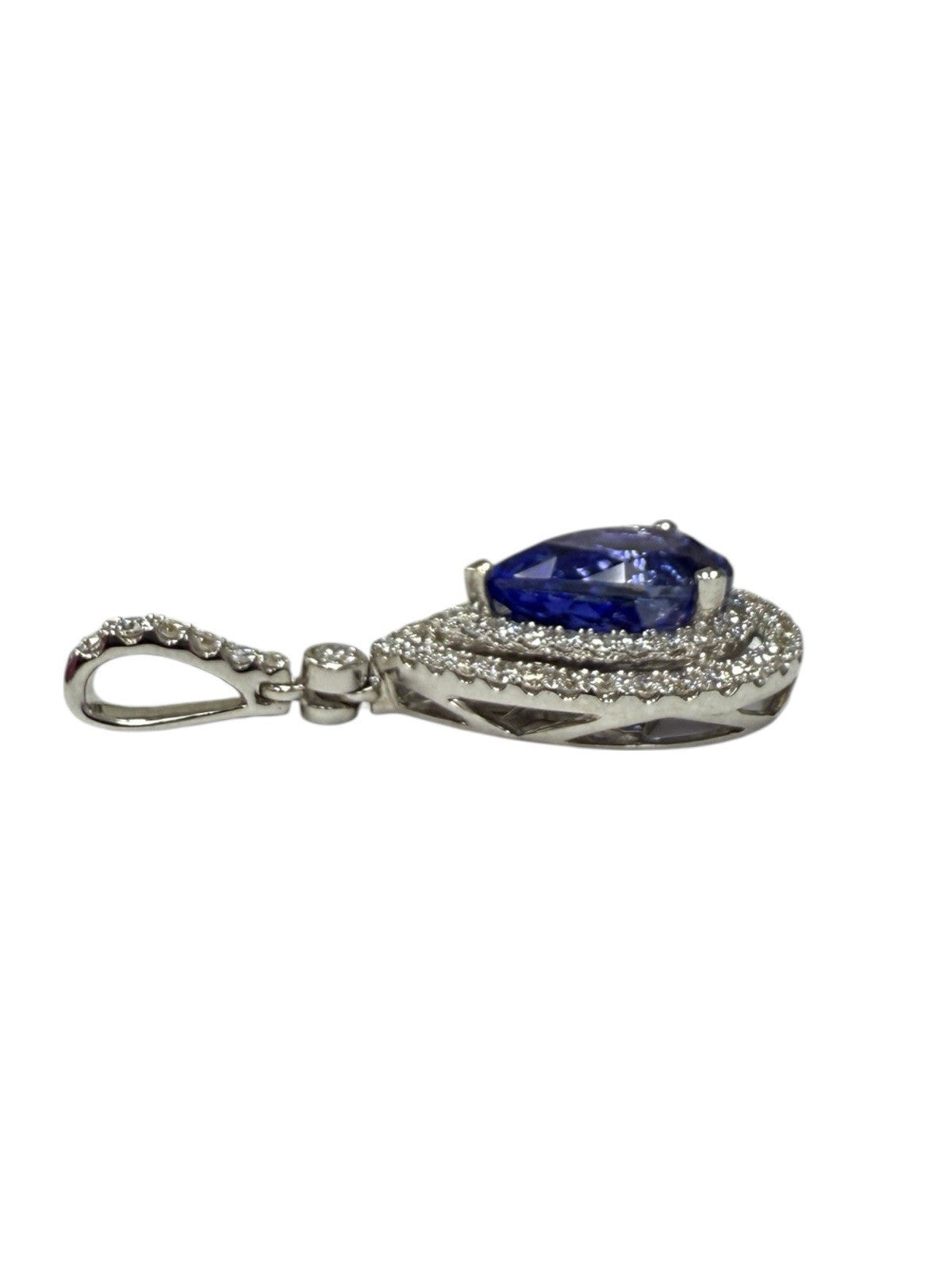 18k White Gold Tear Drop Pendant With Tanzanite And Diamond