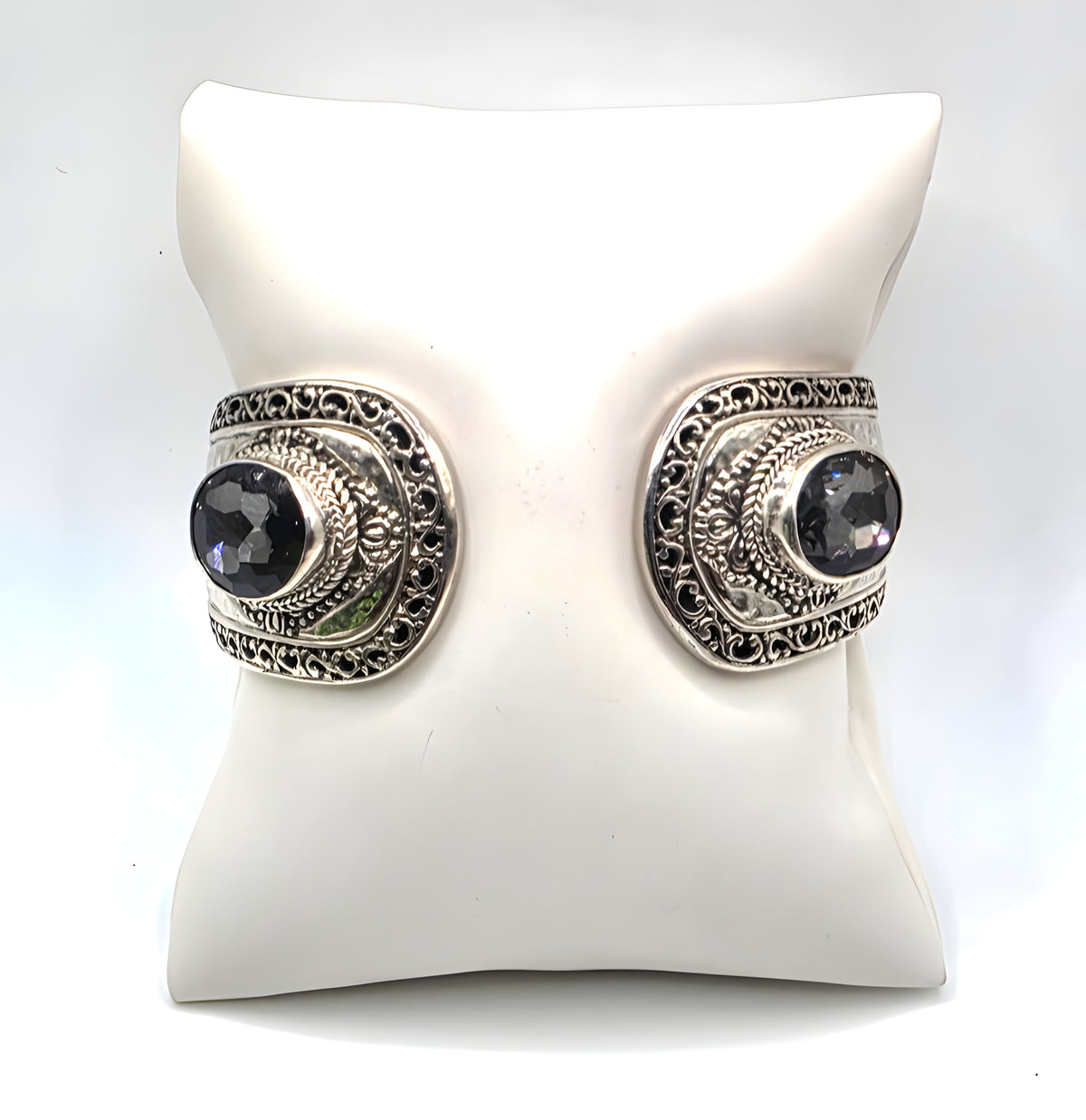 SARDA 925 Sterling Silver Gray Gemstone Hinged Cuff Bracelet Indonesia