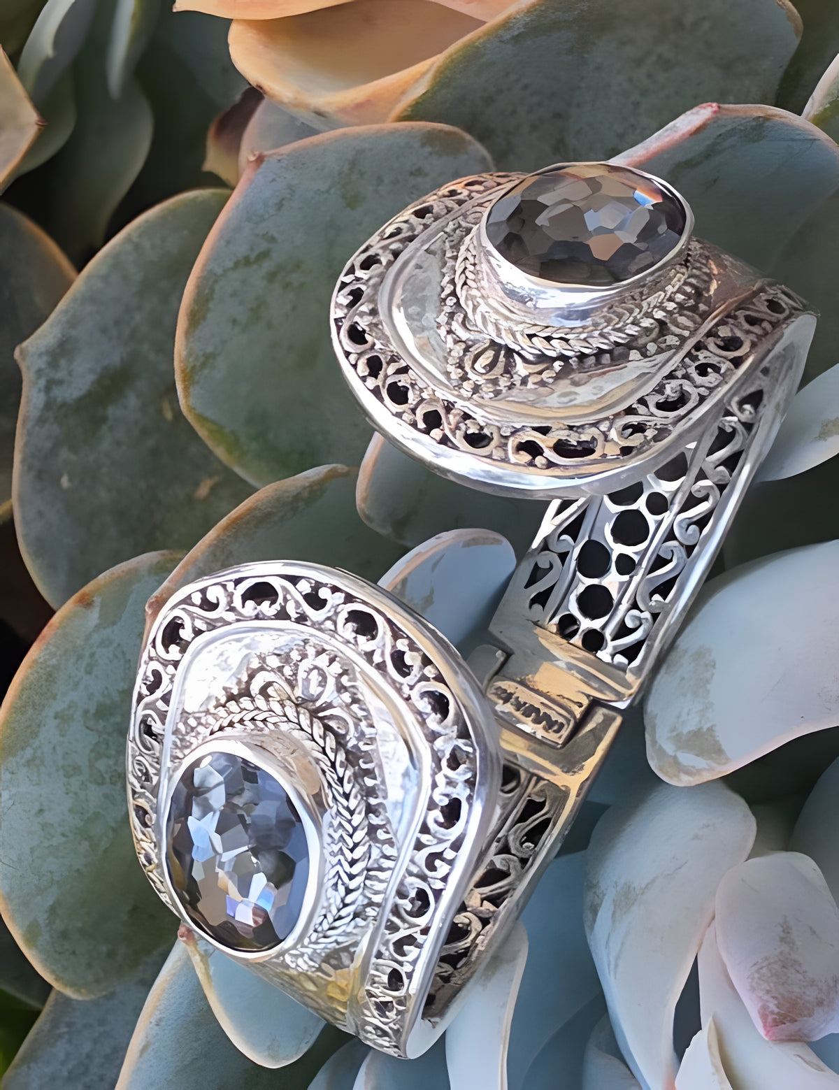 SARDA 925 Sterling Silver Gray Gemstone Hinged Cuff Bracelet Indonesia