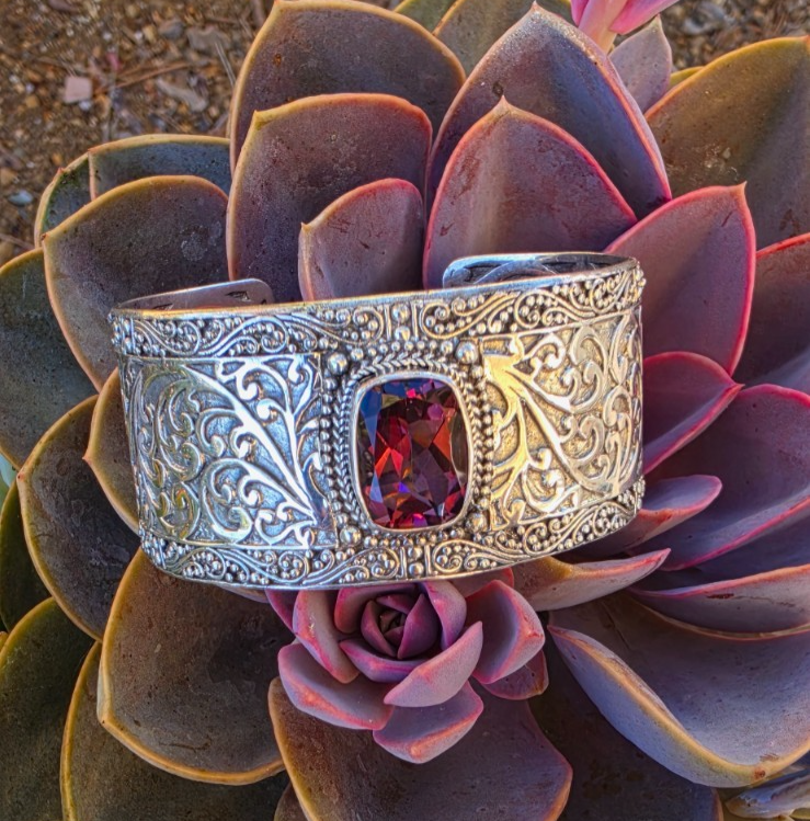 SARDA 925 Sterling Silver Wide Cuff Bracelet Garnet-Color Gemstone Filigree
