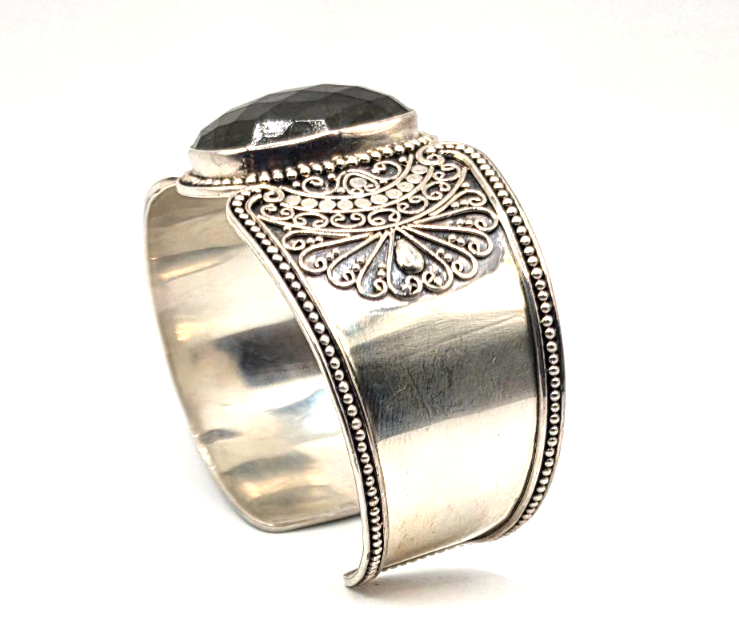 G 925 Sterling Silver Wide Cuff Bracelet Large Faceted Stone Ornate Scrollwork