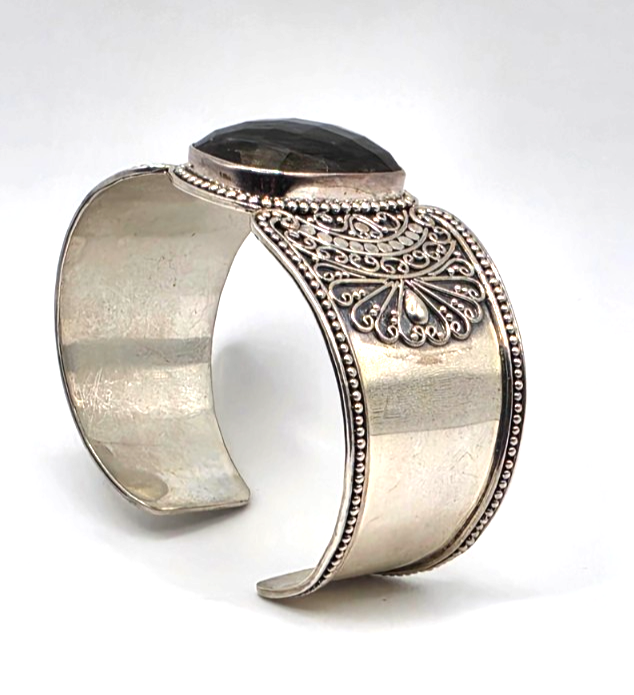 G 925 Sterling Silver Wide Cuff Bracelet Large Faceted Stone Ornate Scrollwork