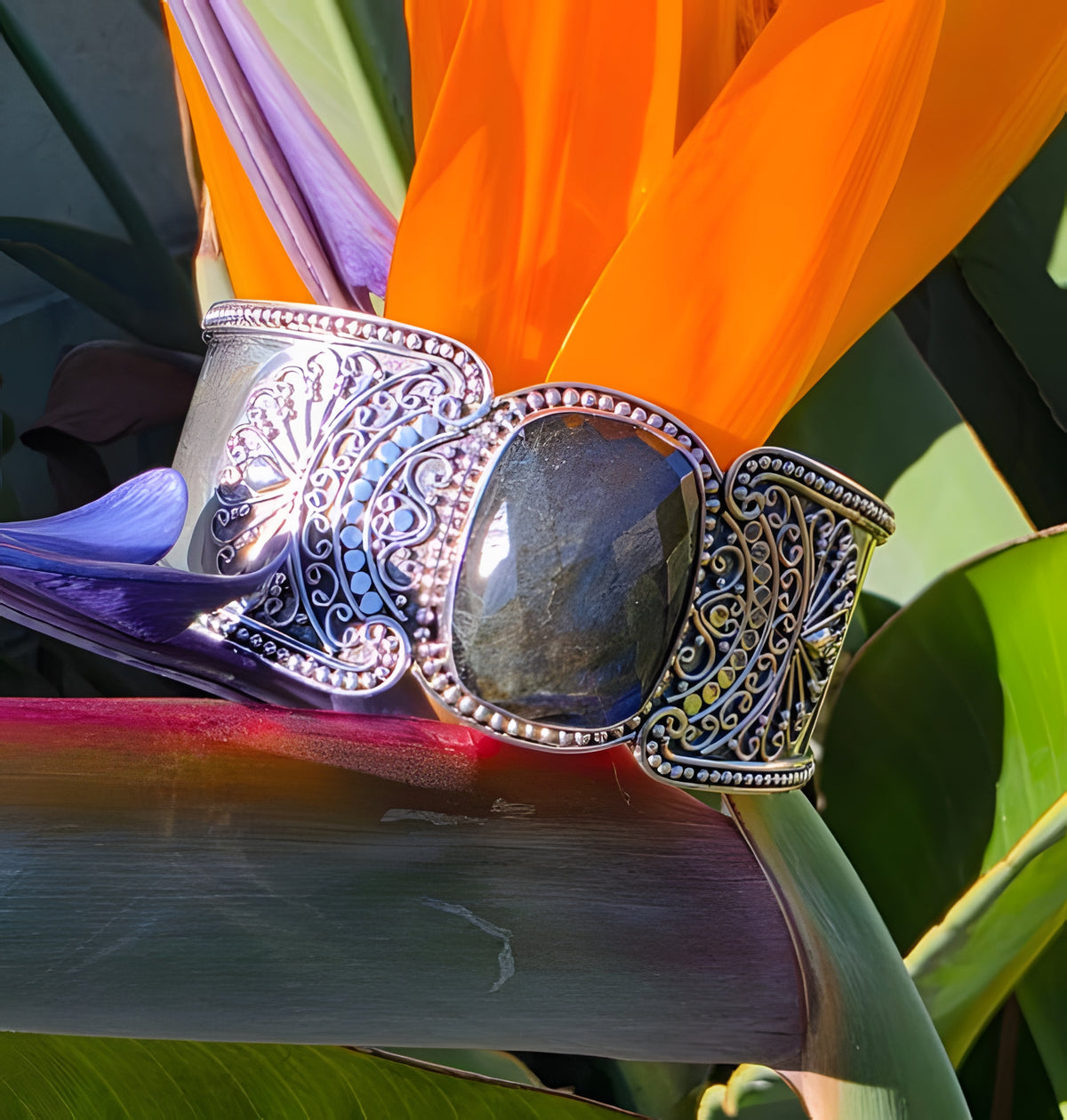 G 925 Sterling Silver Wide Cuff Bracelet Large Faceted Stone Ornate Scrollwork