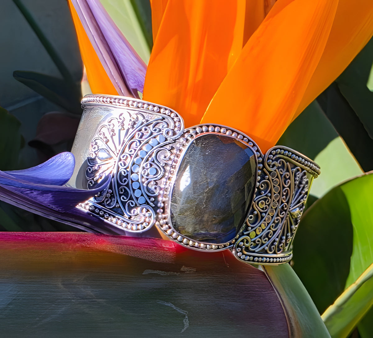 G 925 Sterling Silver Wide Cuff Bracelet Large Faceted Stone Ornate Scrollwork