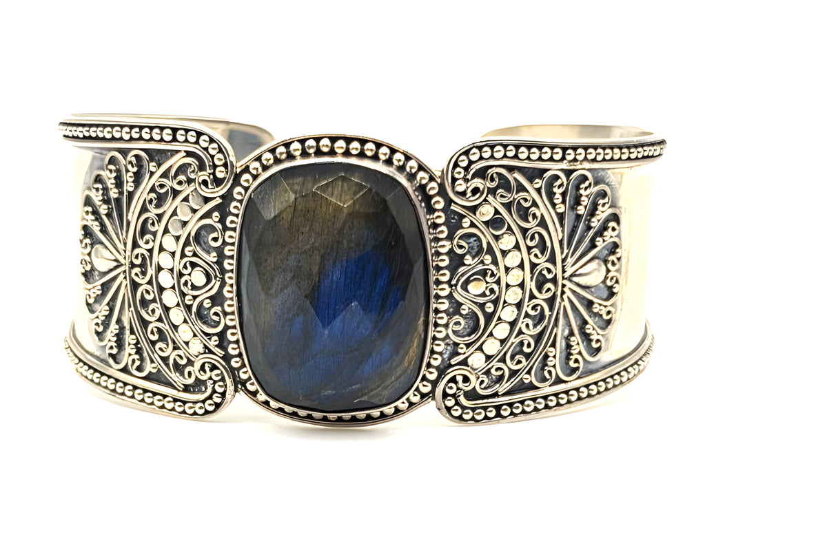 G 925 Sterling Silver Wide Cuff Bracelet Large Faceted Stone Ornate Scrollwork