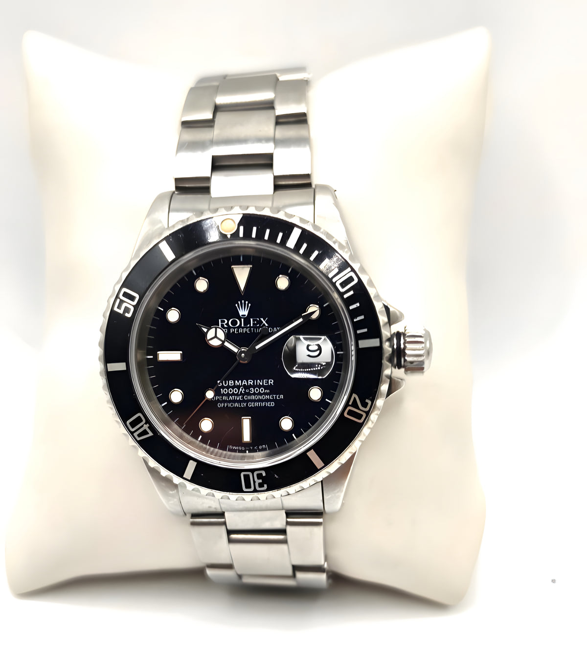Rolex Submariner 16610 Silver Oyster Bracelet with Black Bezel