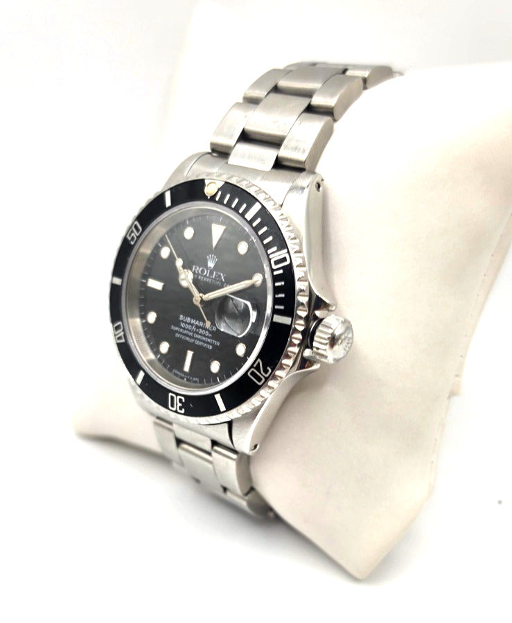 Rolex Submariner 16610 Silver Oyster Bracelet with Black Bezel