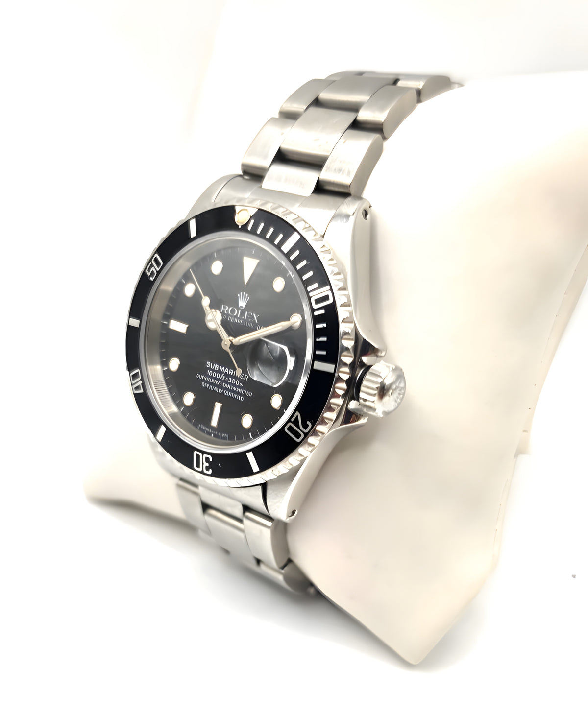 Rolex Submariner 16610 Silver Oyster Bracelet with Black Bezel