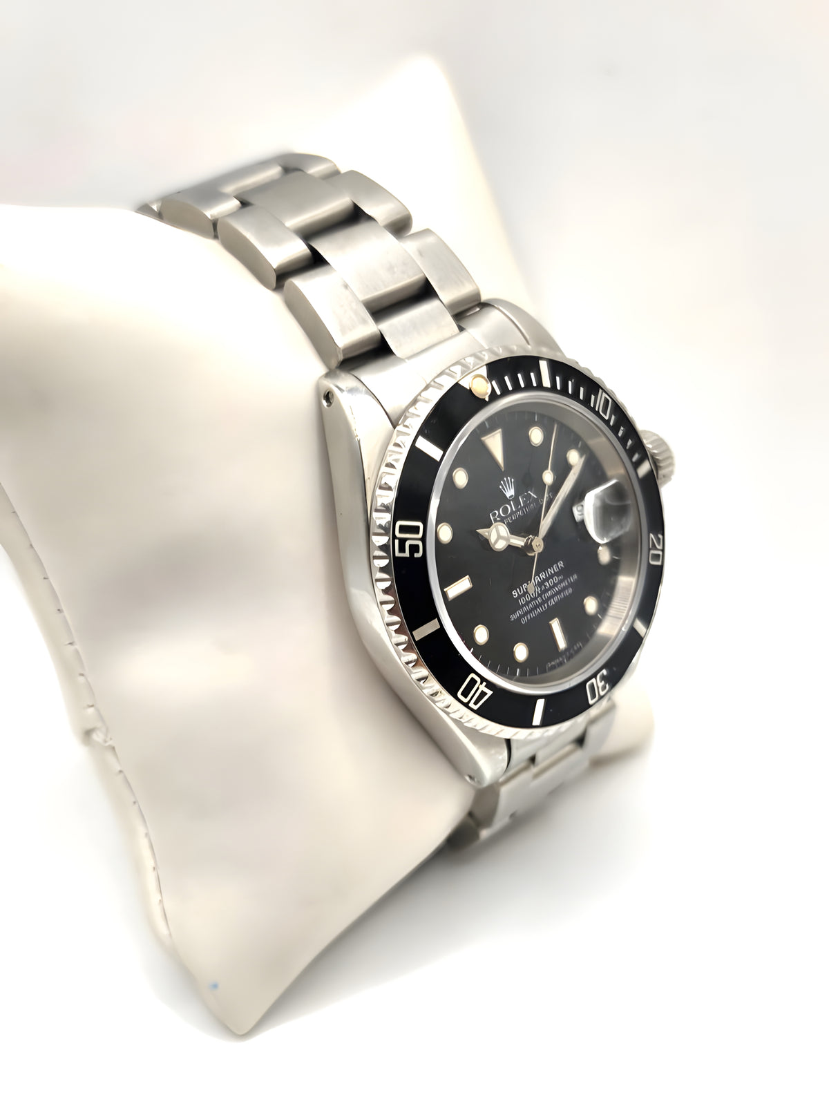 Rolex Submariner 16610 Silver Oyster Bracelet with Black Bezel