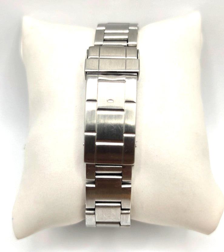 Rolex Submariner 16610 Silver Oyster Bracelet with Black Bezel