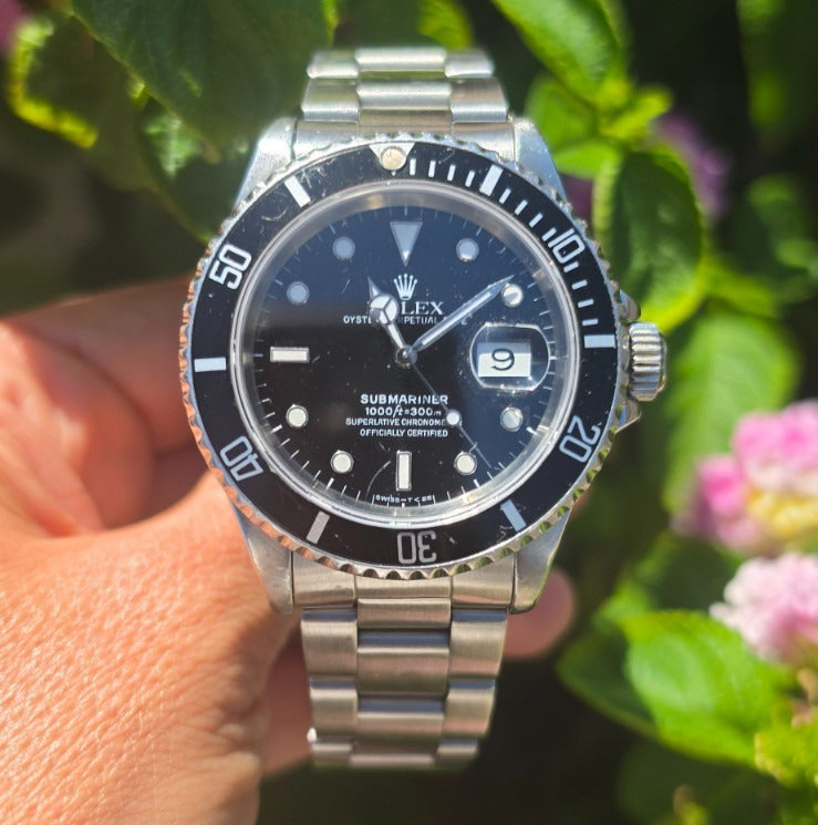 Rolex Submariner 16610 Silver Oyster Bracelet with Black Bezel