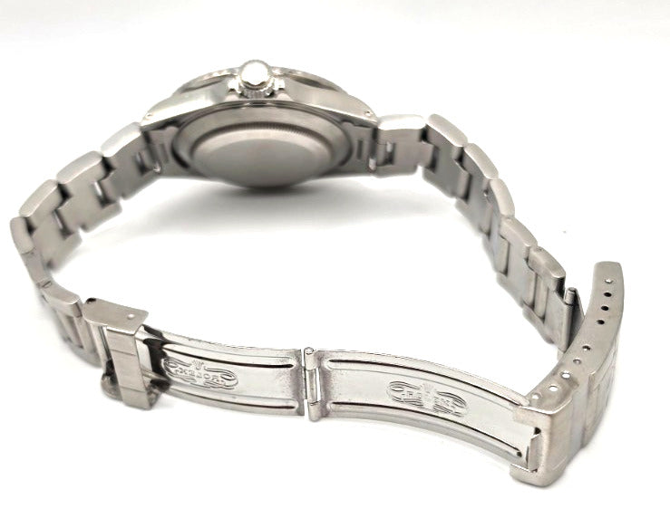 Rolex Submariner 16610 Silver Oyster Bracelet with Black Bezel